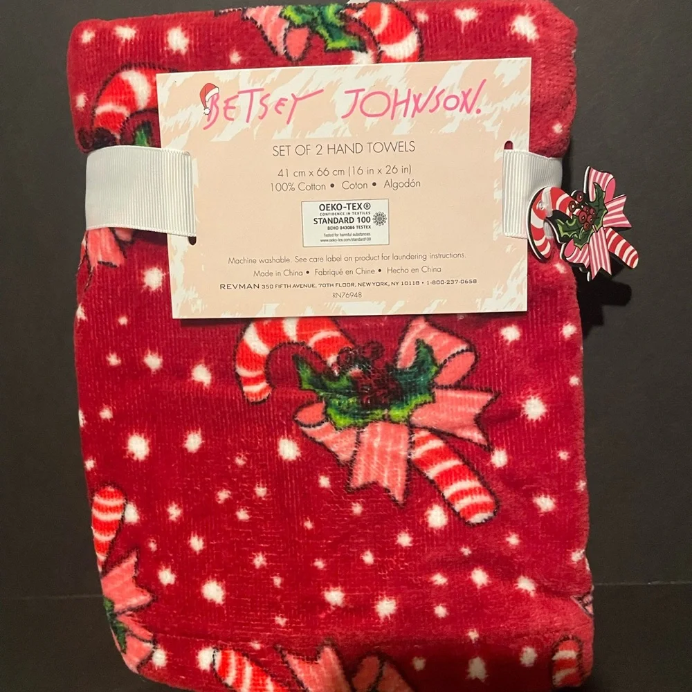 Betsey Johnson Christmas hand towels, NWT